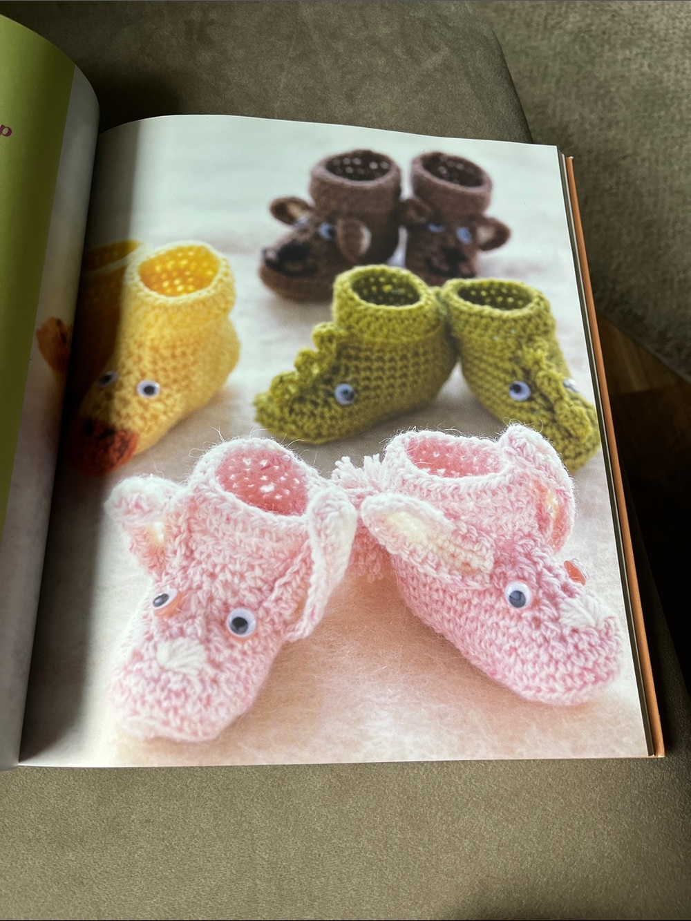 Crochet Baby Pattern Book - Picture 9 of 15
